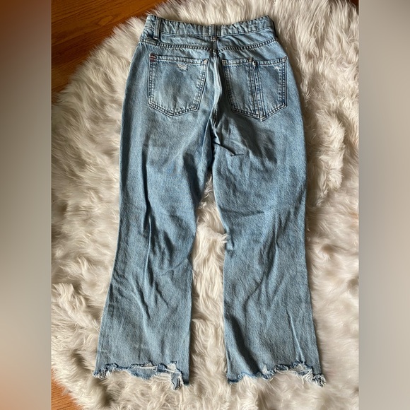 Urban Outfitters BDG High-Waisted Cropped Flare Jeans - Light Wash - Picture 3 of 4
